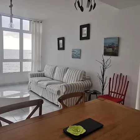 Apartment T3 Lumineux, Vue Mer, 74m2 *